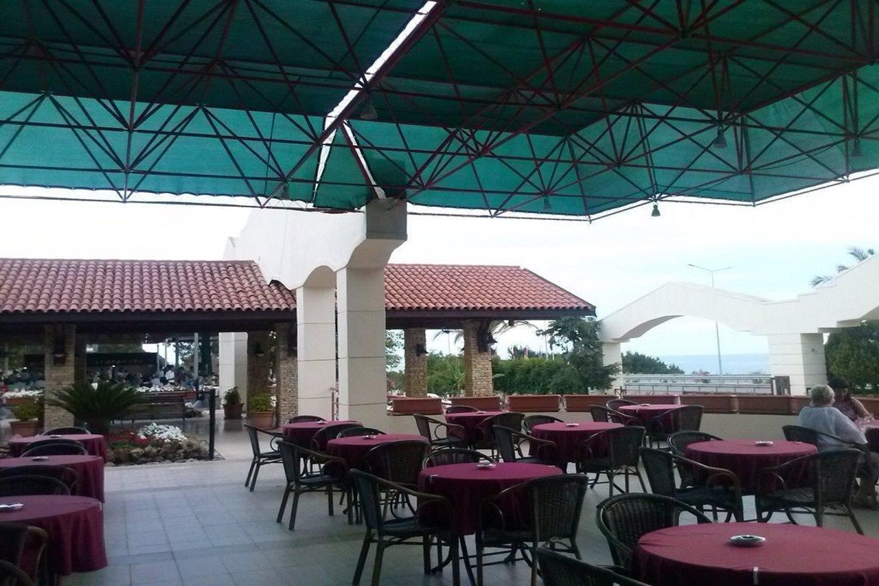 Aska Costa Holiday Club Side Exterior foto